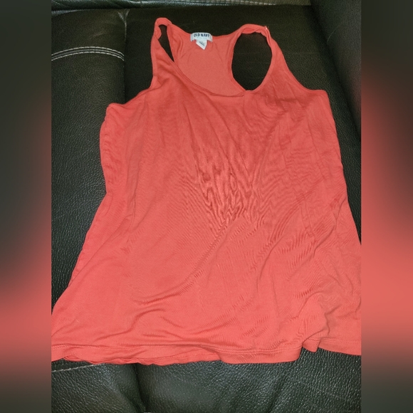 Womens tank - Picture 1 of 1